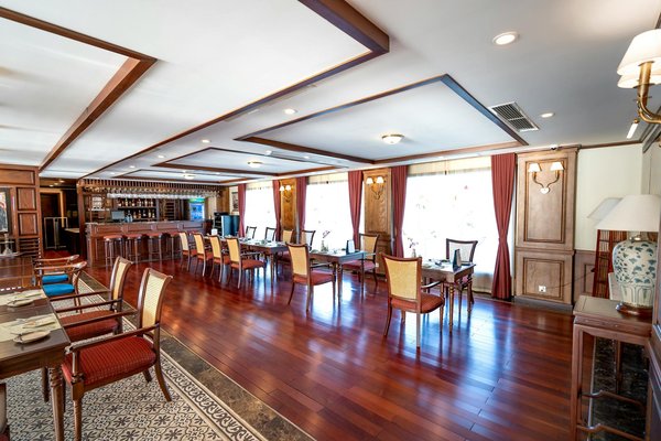 Découvrez le Secret d'une Étonnante Sauce Bolognaise : Apprenez l'Art de la Cuisson Douce et Prolongée!